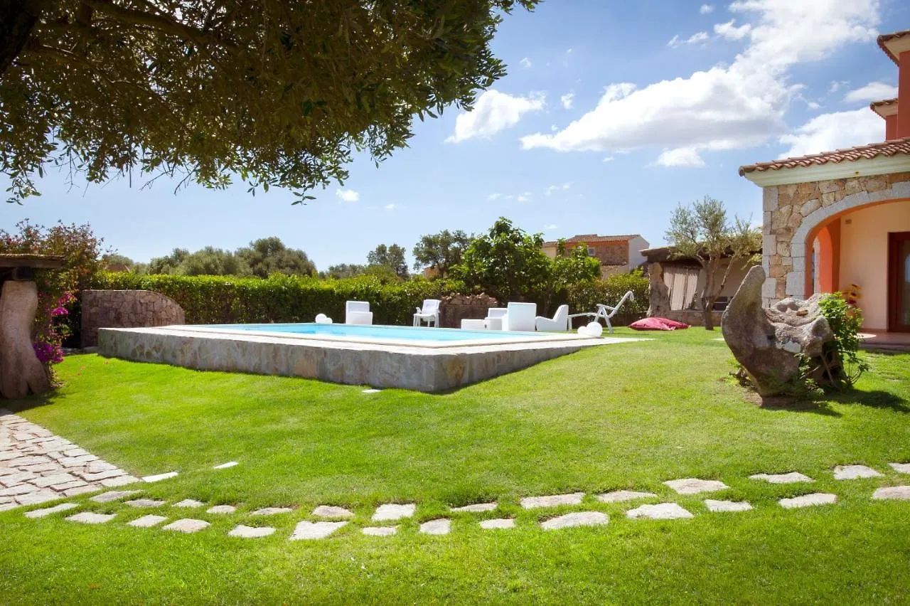 Villa Cedrino San Teodoro  0*, San Teodoro (Sardinia) Italia