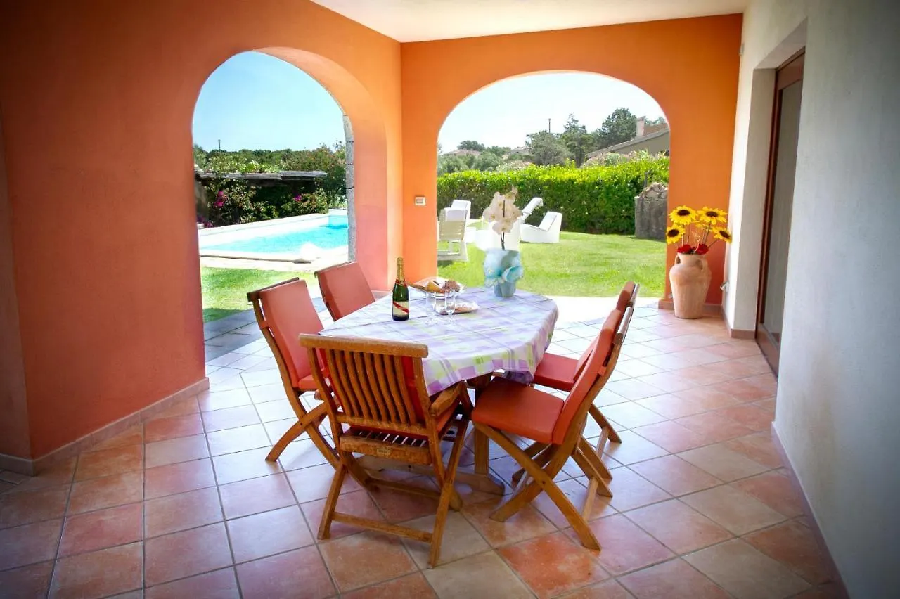 Villa Cedrino San Teodoro